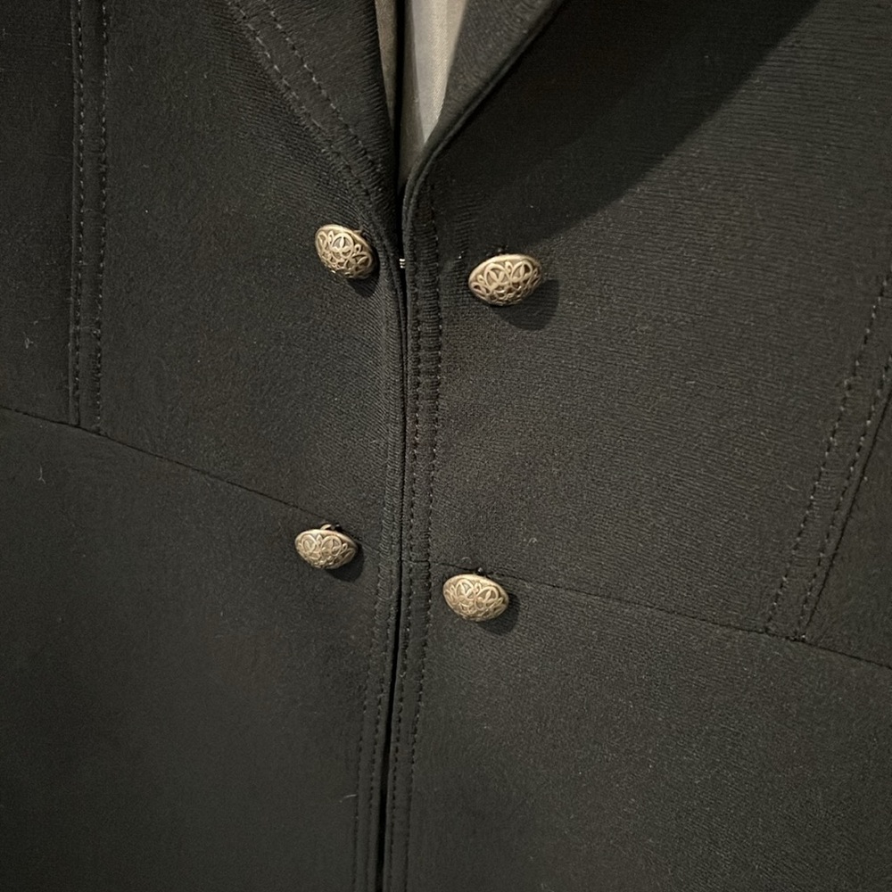 Tahari Arthur S Levine Blazer. Navy Blue. Size 6 - Picture 3 of 4